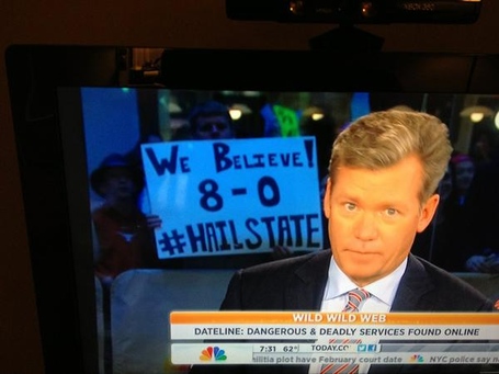 A6itek1cmaazyyg_medium